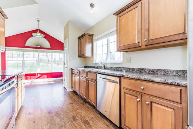 4923 W CHURCHILL, Muncie, IN 47304