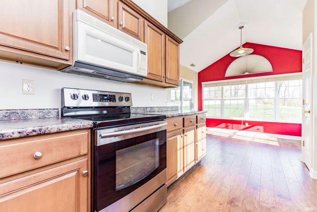 4923 W CHURCHILL, Muncie, IN 47304