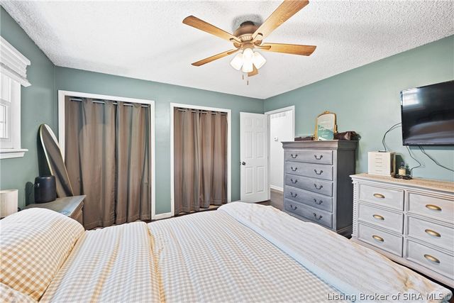 1312 Blackwood Court, Jeffersonville, IN 47130