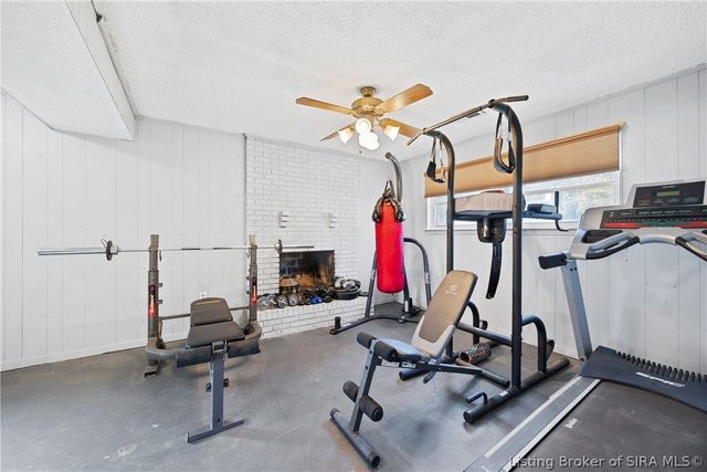 1312 Blackwood Court, Jeffersonville, IN 47130