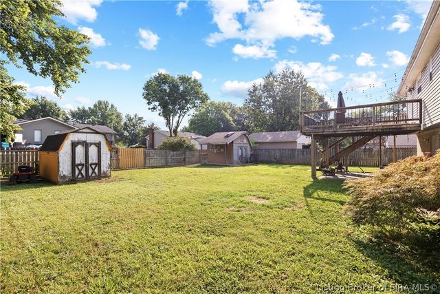 1312 Blackwood Court, Jeffersonville, IN 47130