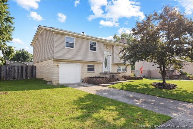 1312 Blackwood Court, Jeffersonville, IN 47130