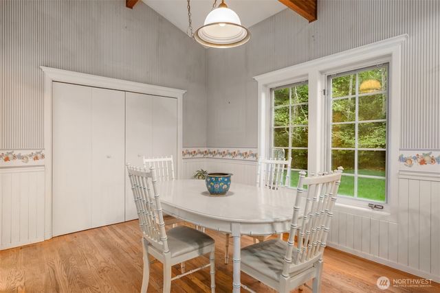 4331 Rhodes End NE, Bainbridge Island, WA 98110