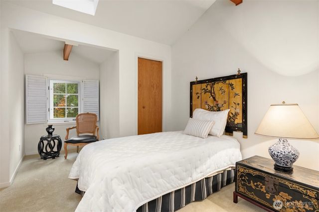 4331 Rhodes End NE, Bainbridge Island, WA 98110