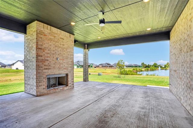 22312 Pine Bluff Way, Edmond, OK 73025