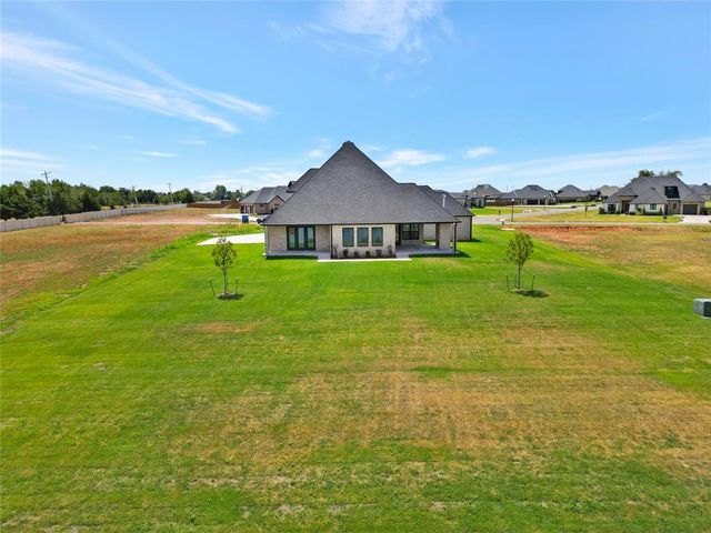 22312 Pine Bluff Way, Edmond, OK 73025