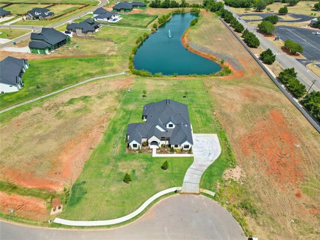 22312 Pine Bluff Way, Edmond, OK 73025