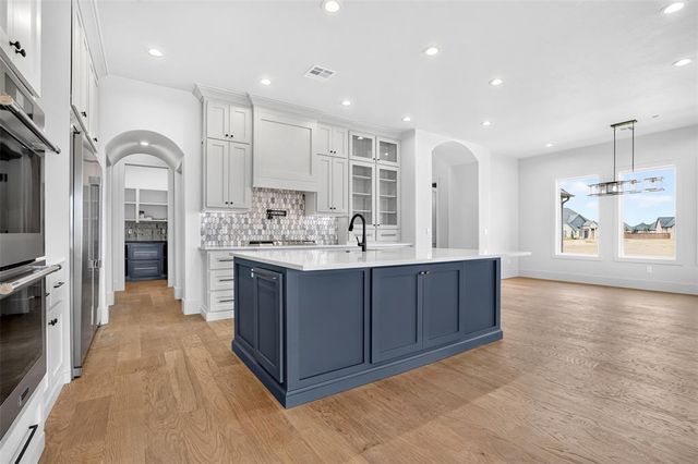 22312 Pine Bluff Way, Edmond, OK 73025