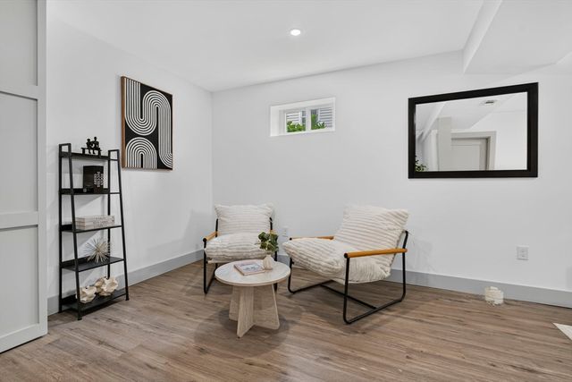 8 Bartlett St, Peabody, MA 01960