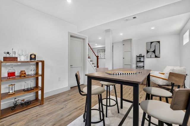 8 Bartlett St, Peabody, MA 01960