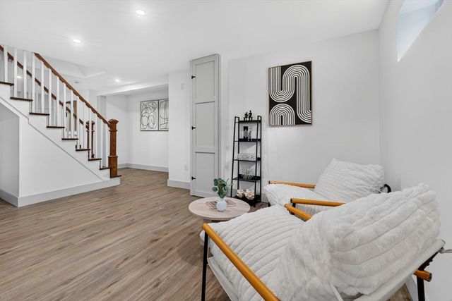 8 Bartlett St, Peabody, MA 01960