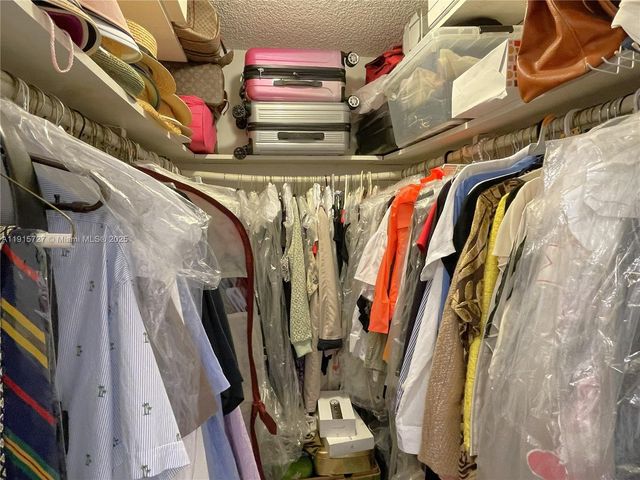 6904 N Kendall Dr F408, Pinecrest, FL 33156