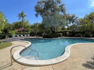 6904 N Kendall Dr F408, Pinecrest, FL 33156
