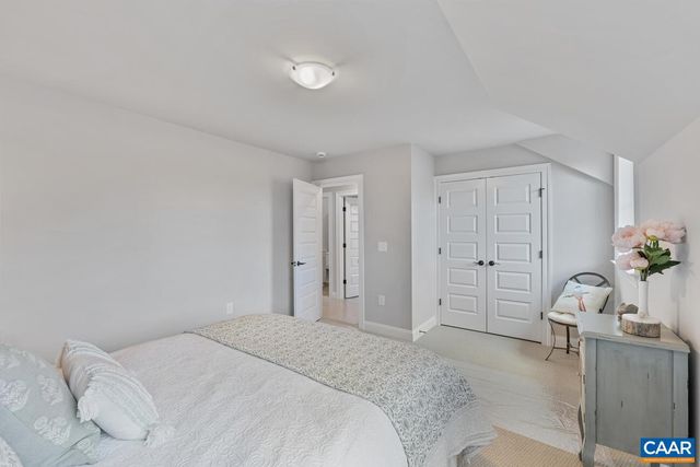 2010 LARKIN LN, Crozet, VA 22932