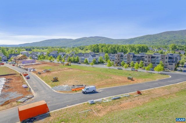 2010 LARKIN LN, Crozet, VA 22932