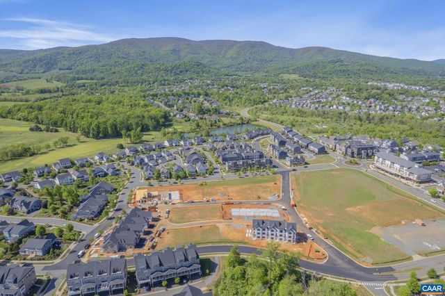 2010 LARKIN LN, Crozet, VA 22932