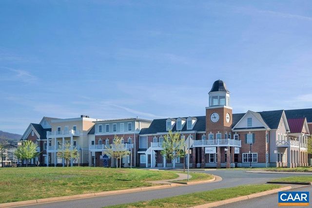 2010 LARKIN LN, Crozet, VA 22932