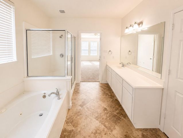 1918 Rustic Oak Lane, Richmond, TX 77469