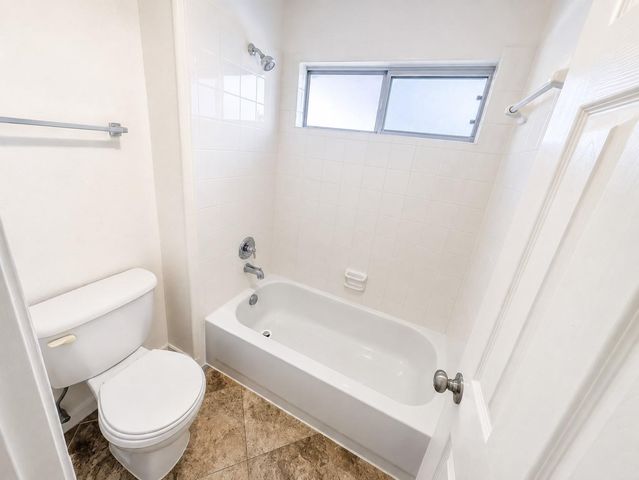 1918 Rustic Oak Lane, Richmond, TX 77469