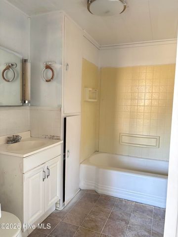 122 E Main Street, Fremont, NC 27830