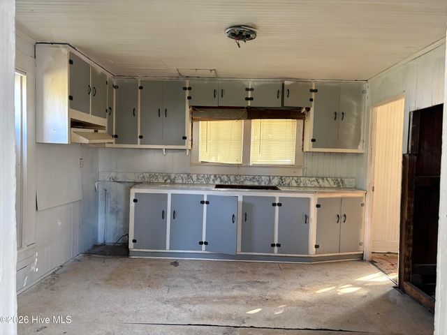 122 E Main Street, Fremont, NC 27830