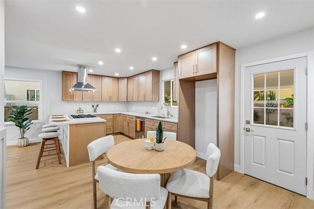 7560 El Escorial, Buena Park, CA 90620