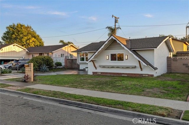 7560 El Escorial, Buena Park, CA 90620