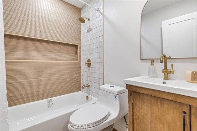 7560 El Escorial, Buena Park, CA 90620