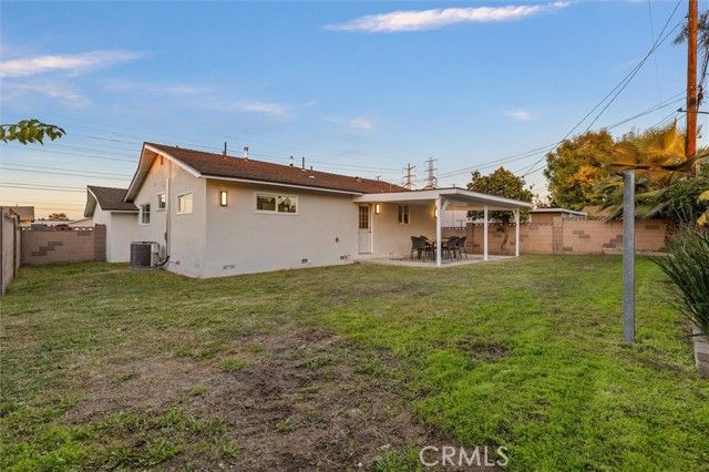 7560 El Escorial, Buena Park, CA 90620
