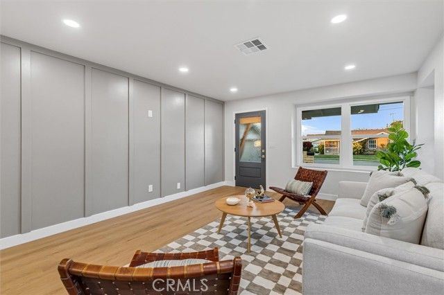 7560 El Escorial, Buena Park, CA 90620