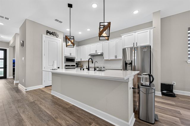 419 Pure Parsley Path, Richmond, TX 77406