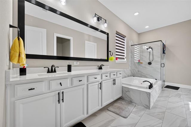 419 Pure Parsley Path, Richmond, TX 77406