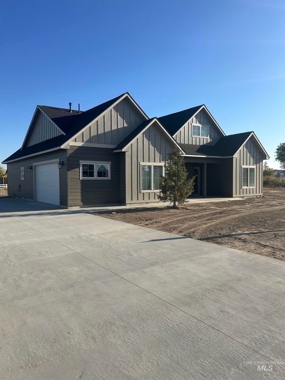 7958 Minam, Middleton, ID 83644