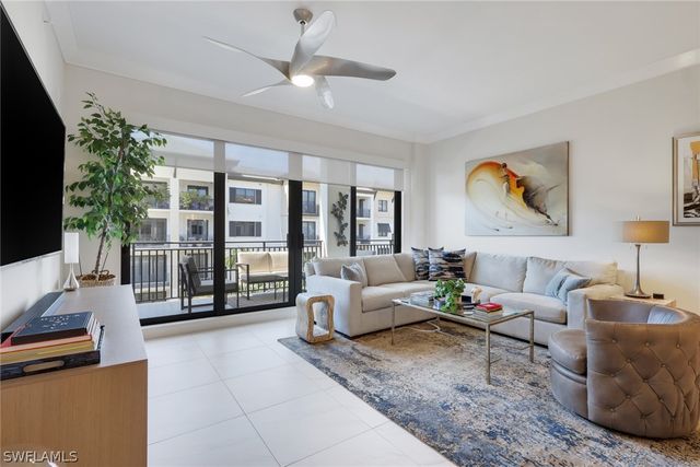 1135 3rd AVE S 403, Naples, FL 34102