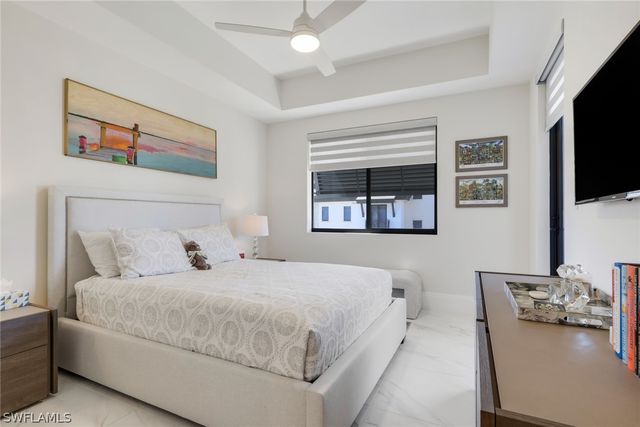 1135 3rd AVE S 403, Naples, FL 34102