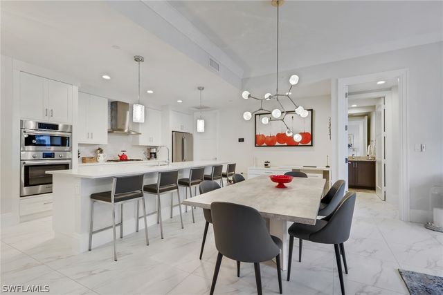 1135 3rd AVE S 403, Naples, FL 34102