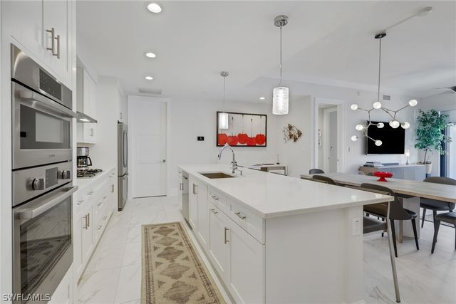 1135 3rd AVE S 403, Naples, FL 34102