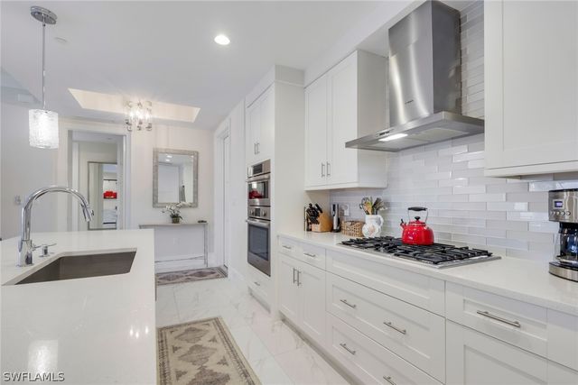 1135 3rd AVE S 403, Naples, FL 34102