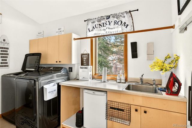 6570 S Pike Drive, Larkspur, CO 80118