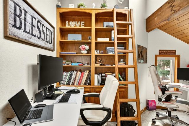 6570 S Pike Drive, Larkspur, CO 80118