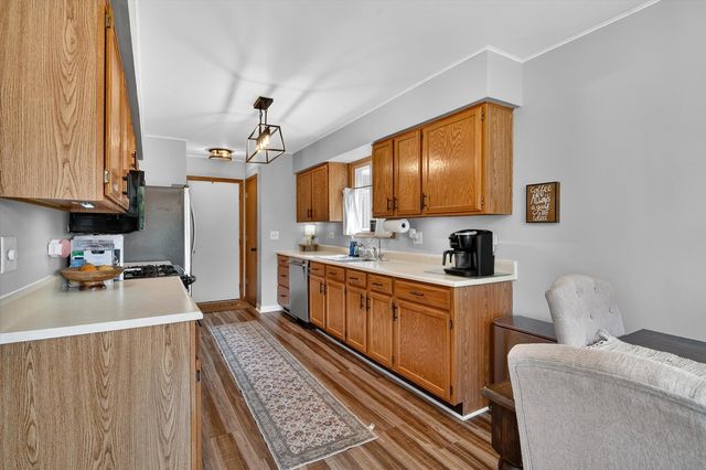 100 Village Creek Drive, Lake In The Hills, IL 60156