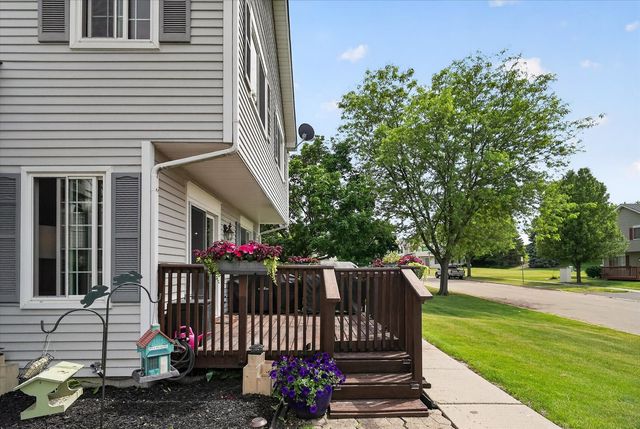 100 Village Creek Drive, Lake In The Hills, IL 60156
