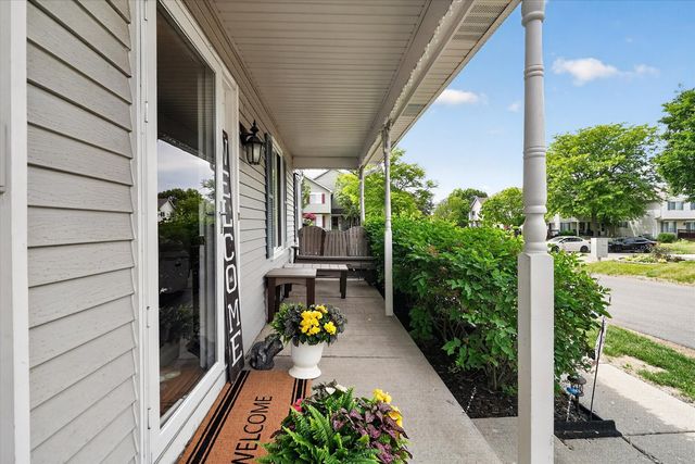 100 Village Creek Drive, Lake In The Hills, IL 60156