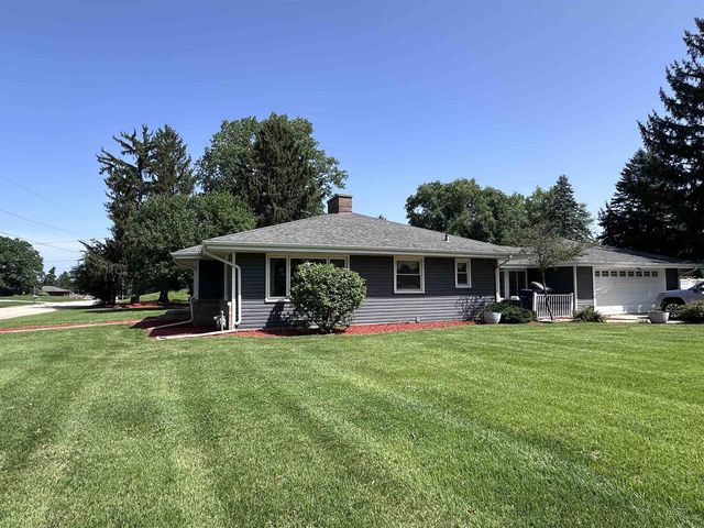 1331 S Crosby Avenue, Janesville, WI 53546