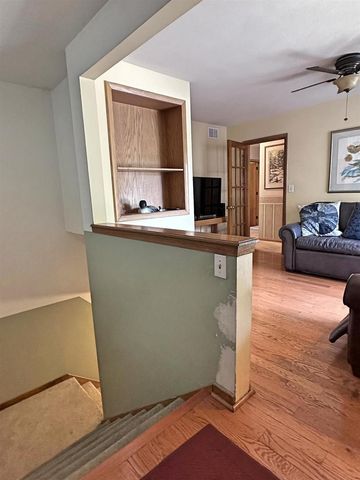 1331 S Crosby Avenue, Janesville, WI 53546