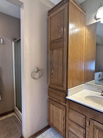 1331 S Crosby Avenue, Janesville, WI 53546