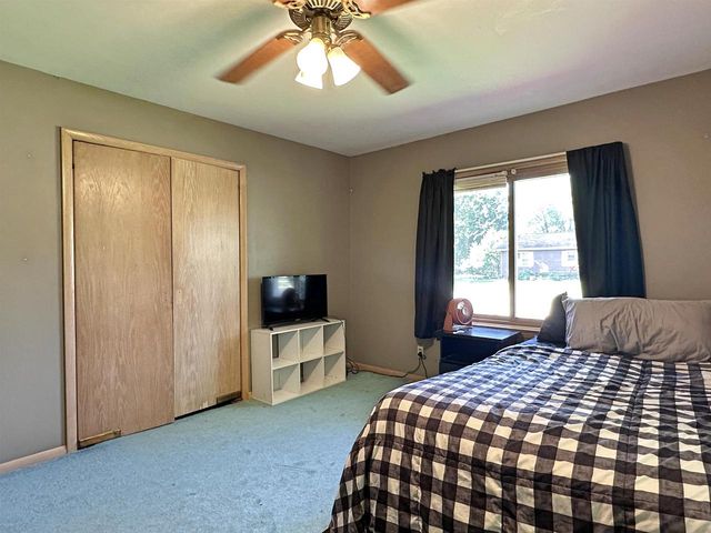 1331 S Crosby Avenue, Janesville, WI 53546