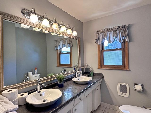 1331 S Crosby Avenue, Janesville, WI 53546