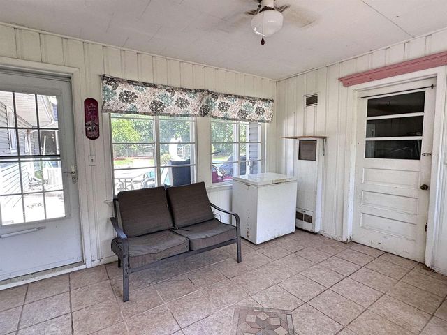 1331 S Crosby Avenue, Janesville, WI 53546