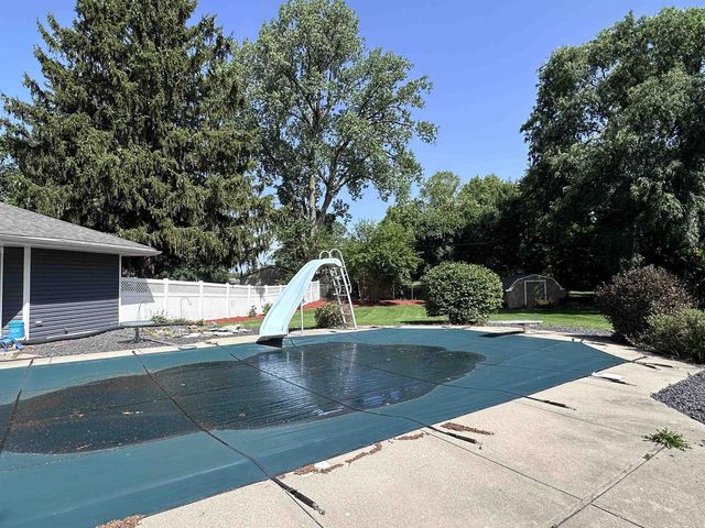 1331 S Crosby Avenue, Janesville, WI 53546